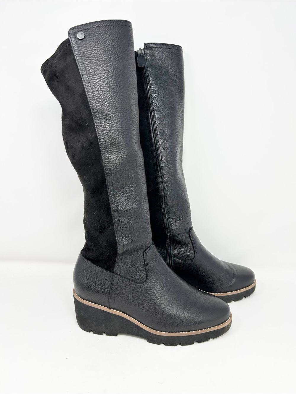 Vionic Ashland Knee High Wedge Riding Boots Black Side Zip Lug Sole Size 7 Wide